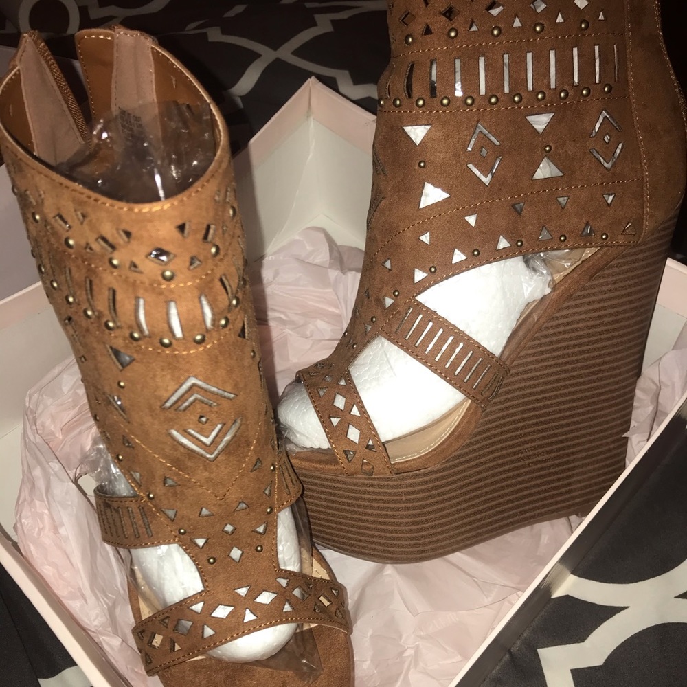 BRAND NEW wedges size 9.5 from JustFab